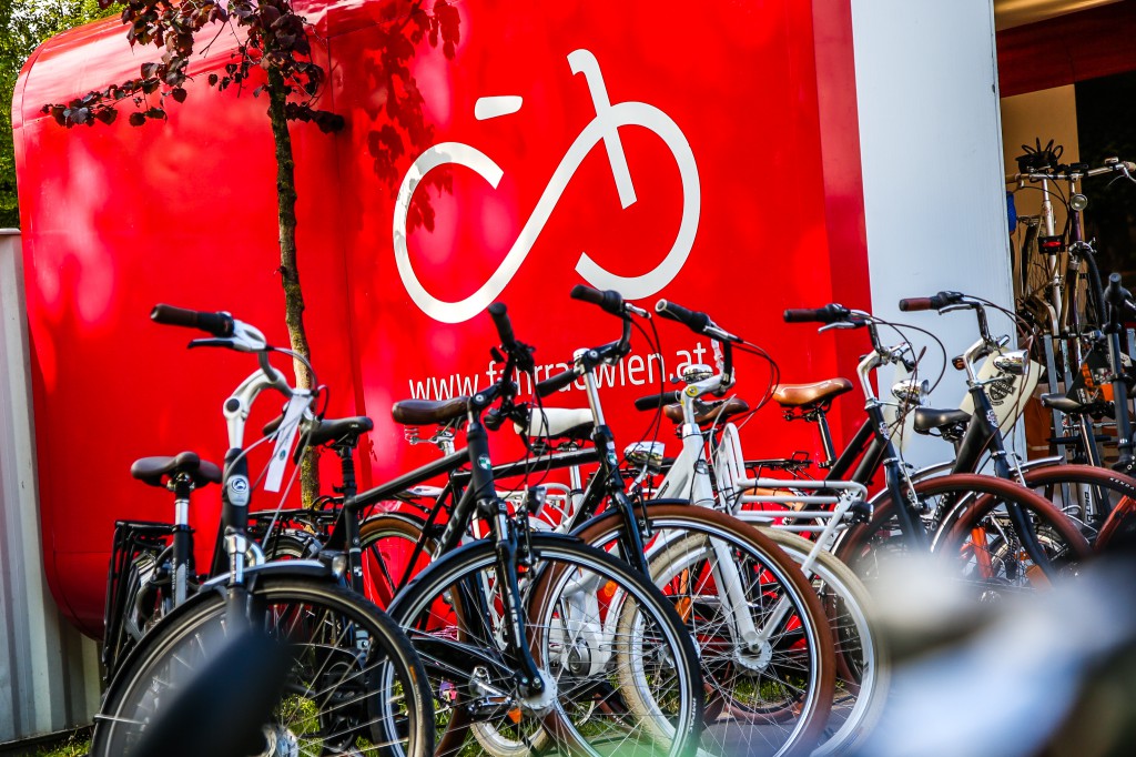 20160428 Radfahren waehrend der U4 Sperre_Foto Mobilitaetsagentur Christian Fuerthner (24)