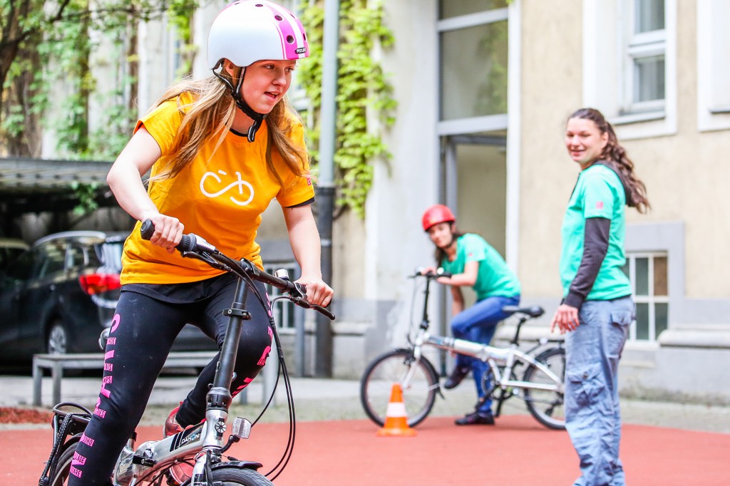 20160511 Madchenradkurs ZIS Quellenstrasse_Foto Christian Fuerthner (68)