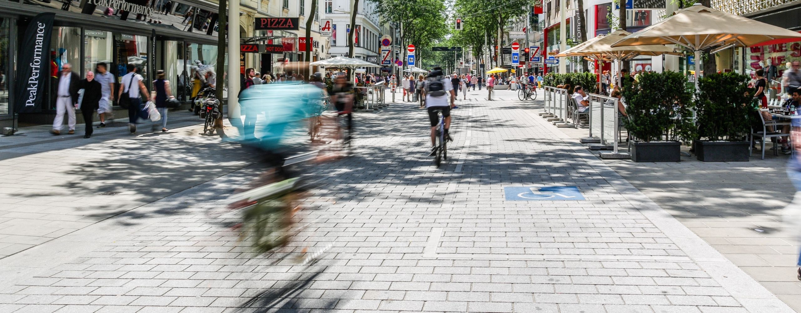 RadfahrerInnen auf der Mariahilfer Straße, Foto: Christian Fürthner