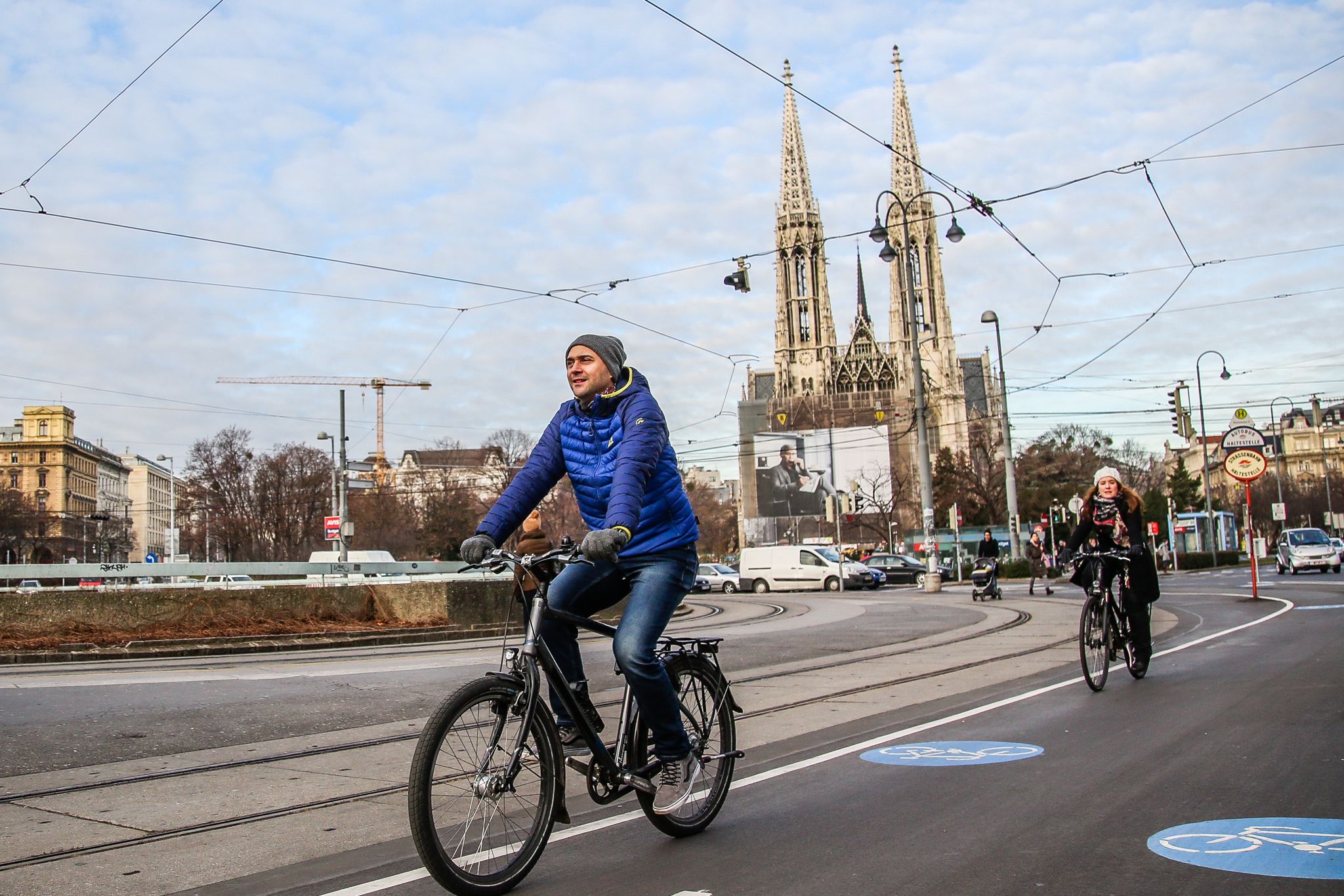 Radfahrende am Schottentor