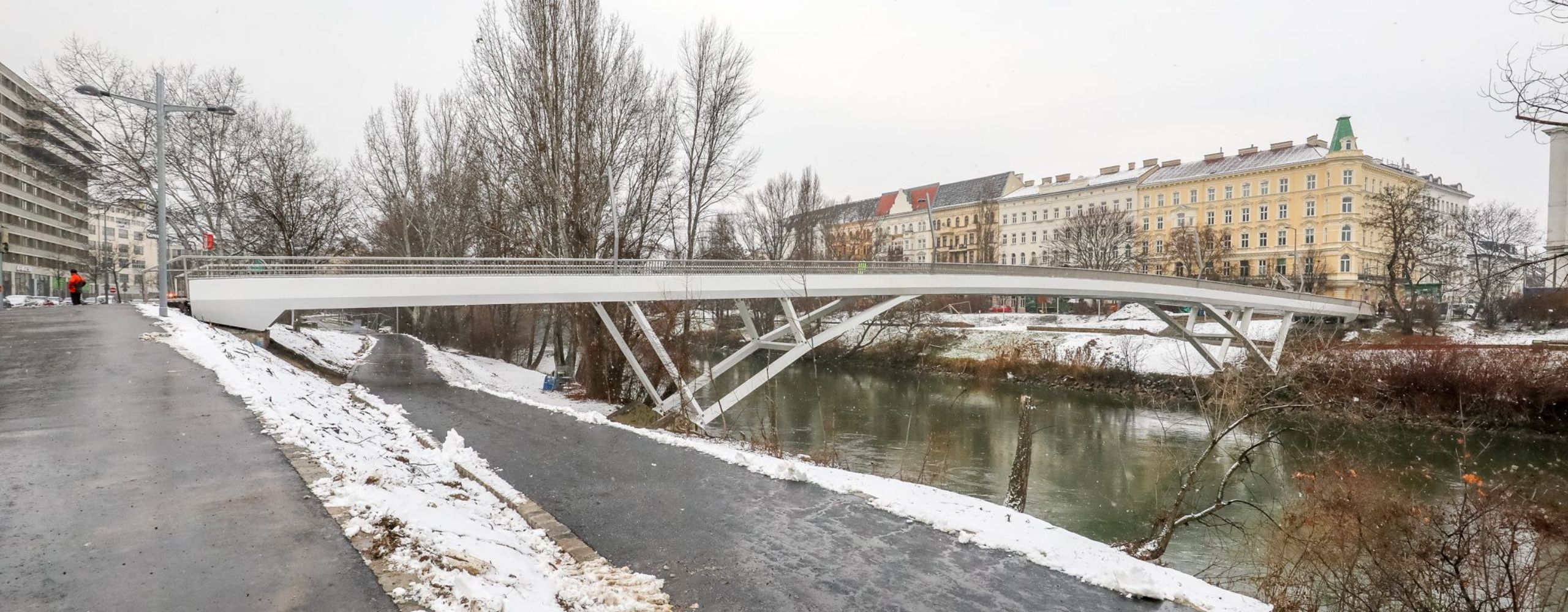 Erdberger Steg mit Blickrichtung Leopoldstadt